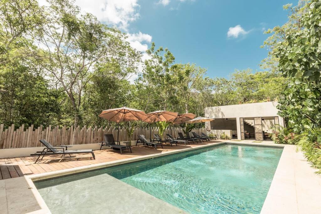 Apartment New 2 Bedroom 2 Badrooms Pool Front Concierge